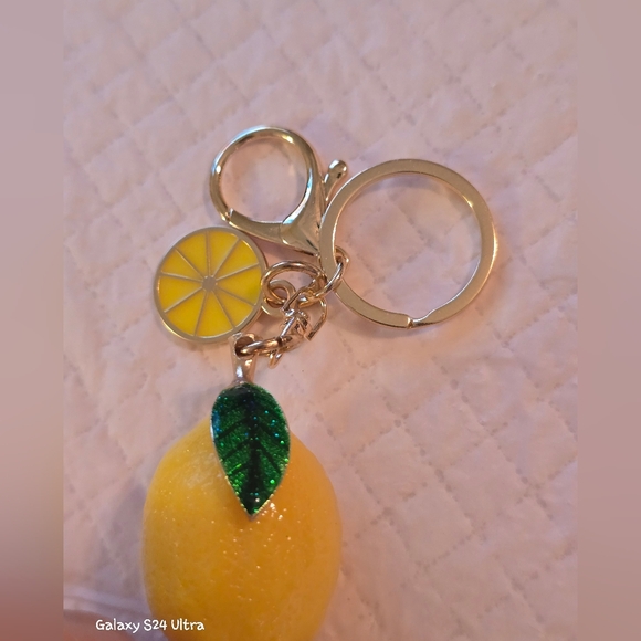 Lemon 🍋 Bag Charm/ Keychain NEW - Picture 2 of 9
